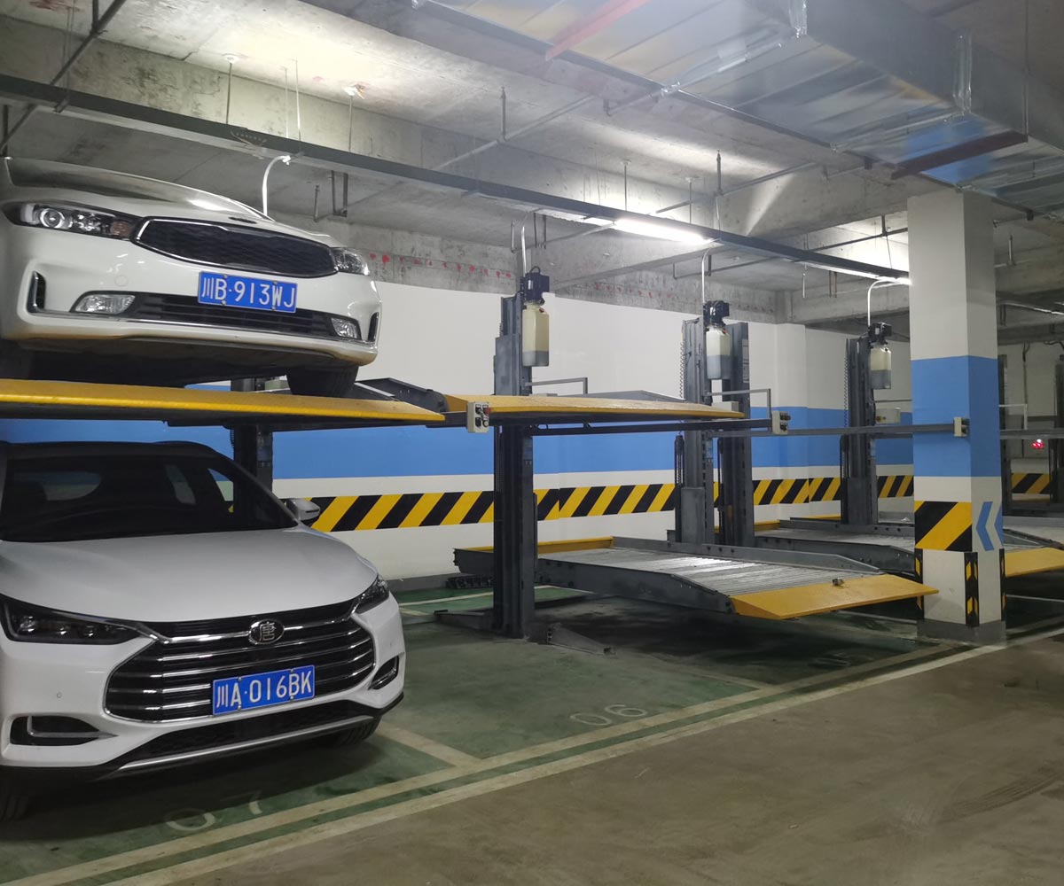 南岸小區(qū)四柱機(jī)械停車